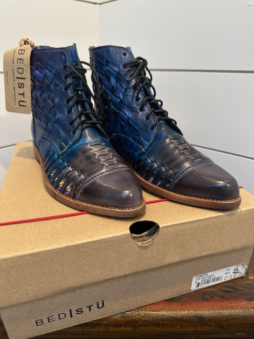 BedStu Loretta Lace-up Boots